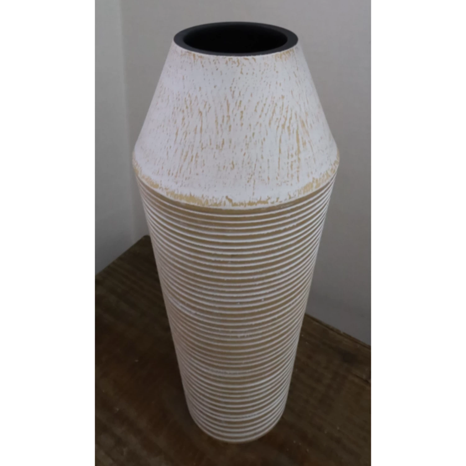 12”H X 6” WOOD VASE 1 12”H X 6” WOOD VASE