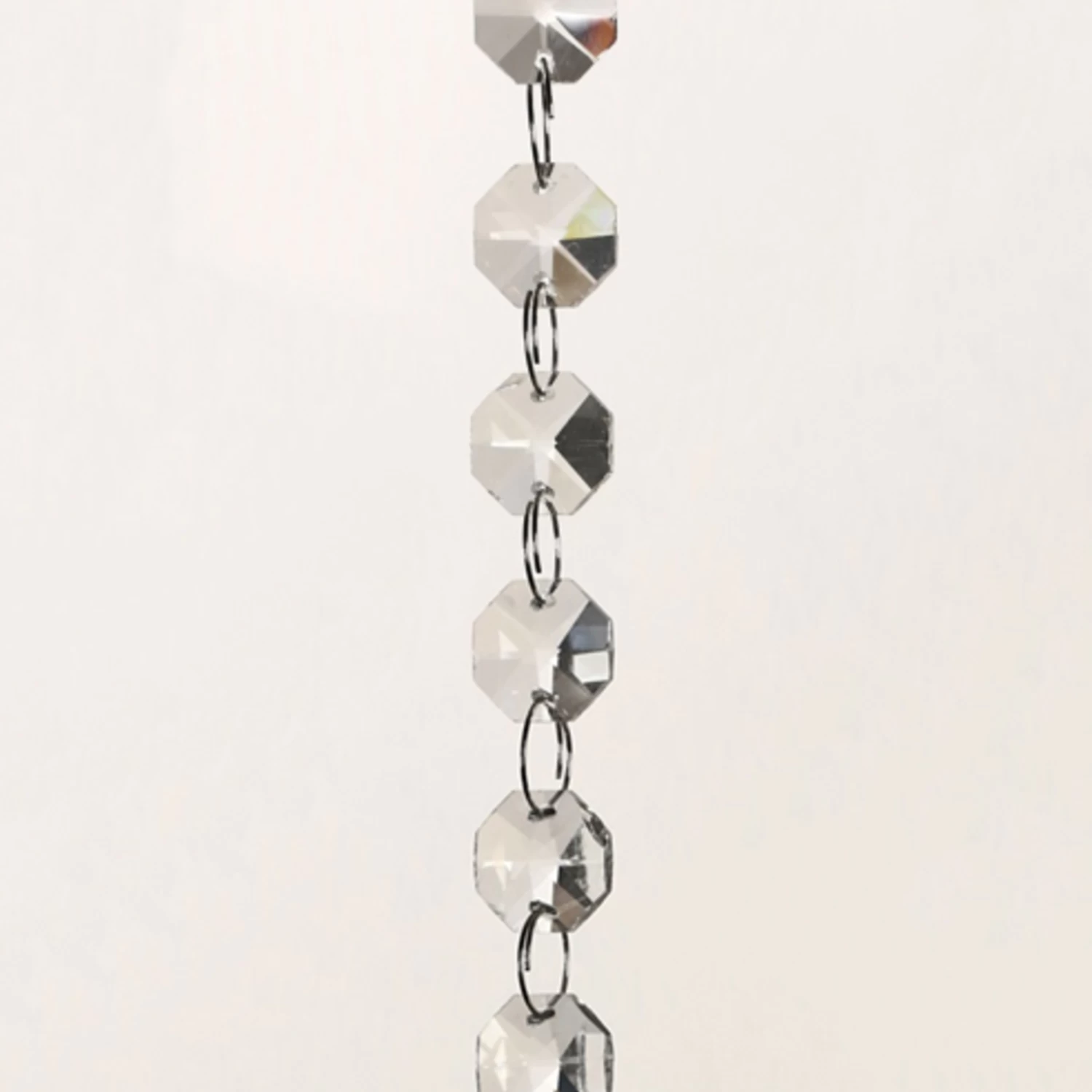 16MM OCTAGON CRYSTAL STRAND 18 FT LONG 1 16MM OCTAGON CRYSTAL STRAND 18 FT LONG