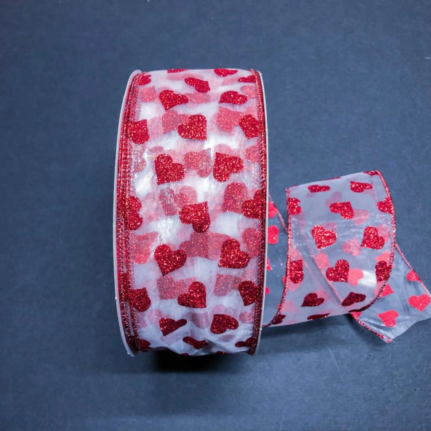 #40, WHITE SHR/RED GLITTER HEARTS 1 #40, WHITE SHR/RED GLITTER HEARTS