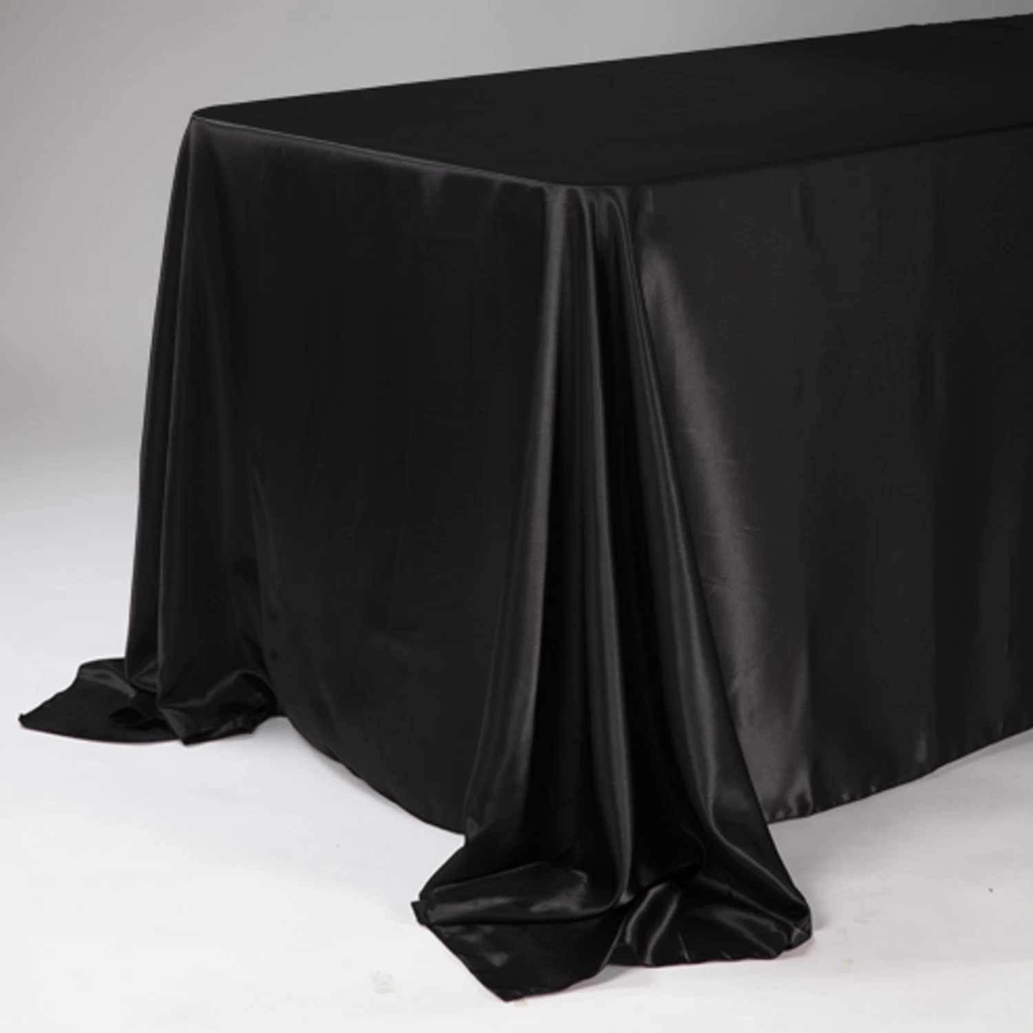 90 X 132'' BLACK RECTANGLE SATIN TABLECLOTH 1 90 X 132'' BLACK RECTANGLE SATIN TABLECLOTH