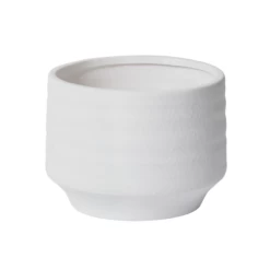 6”h X 7.5” WHITE POT ANDRADE COLLECTION(AD) 96906.00