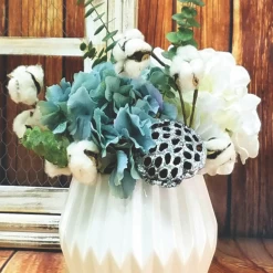 WHITE RIDGED CERAMIC POT